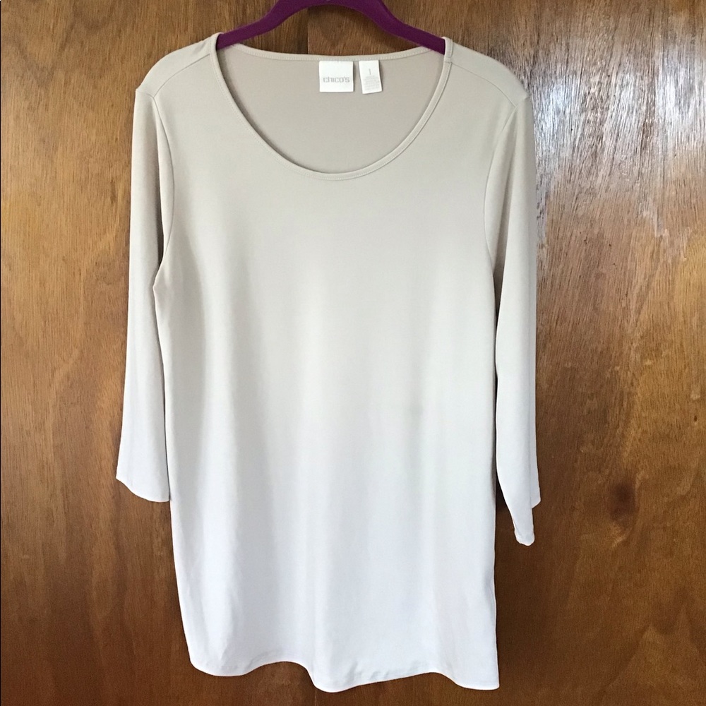 Chico’s beige top